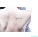 【极品土豪玩物】苗条身材长腿A4腰女神-济南95后『骚妻小野猫』被两猛男同啪啪疯狂3P齐操高清私拍91P 高清1440P版 (1)