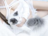 我和猫 [90P-114MB]