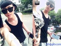 双马尾辫清纯萝莉半脱下内裤被炮友随意操，无毛粉穴第一视角拍摄，进进出出啊啊直叫，操的非常享受捂着脸