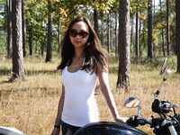 【最新性爱泄密2021】漂亮华裔人妻被渣男法国丈夫与朋友淫荡3P性爱私拍流出 骑乘怼操 高清私拍1427P 高清720P版 上