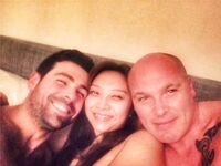 【最新性爱泄密2021】漂亮华裔人妻被渣男法国丈夫与朋友淫荡3P性爱私拍流出 骑乘怼操 高清私拍1427P 高清720P版 下