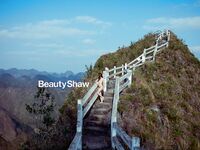 内部模特群各路大神分享露出自拍集白虎逼苗条嫩妹子展览中心全裸露出勇闯男厕所