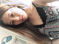 最新破解良家小媳妇没有男人，自己在家自慰