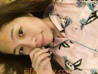 最新破解良家小媳妇没有男人，自己在家自慰