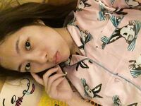 最新破解良家小媳妇没有男人，自己在家自慰