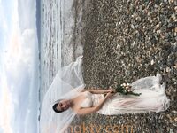 最新破解良家小媳妇没有男人，自己在家自慰