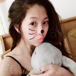 最新破解良家小媳妇没有男人，自己在家自慰