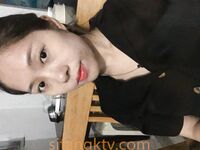 最新破解良家小媳妇没有男人，自己在家自慰