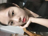 最新破解良家小媳妇没有男人，自己在家自慰