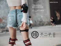 最新巅峰颜值超人气新晋推特露出网红女神▌峰不二子 ▌美穴塞入跳蛋玩滑下体都湿透了 男厕帮路人小哥哥解决翘硬肉棒50P1V