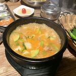 韩国小母狗『B5rass』重口调教 拳头塞逼 扩肛训练 裸体夜行 深喉啪啪