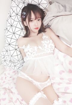 No.006 米线 - 白纱 [19P 24M]