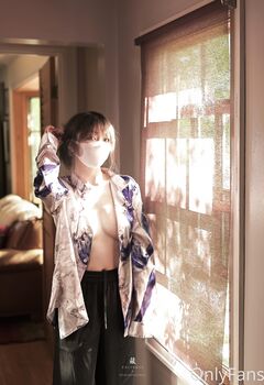 HongKongDoll - 一日女友的漂亮姐姐 中 - 她是谁 00后码农沉迷漂亮姐姐-1