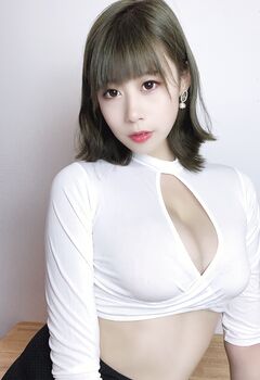 奈汐酱nice-12号自拍本-不务正业小秘书