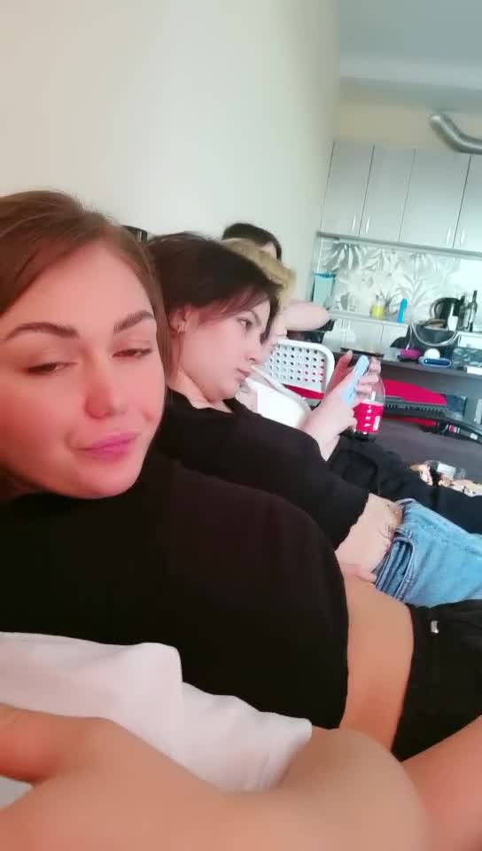 [主播探花] 2021-05-14 专业操老外05-14满屋子俄妹随便操