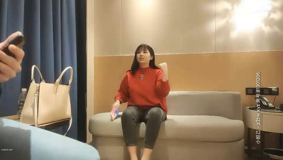 鸭哥2021.01.26换个口味约个巨乳坦克肉弹冲击撞击感十足