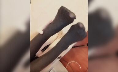 极品网红少女@PR社@福利姬@私人玩物（爱玩玩呀）之回归首发大作 – 尾巴肛塞黑丝女仆1