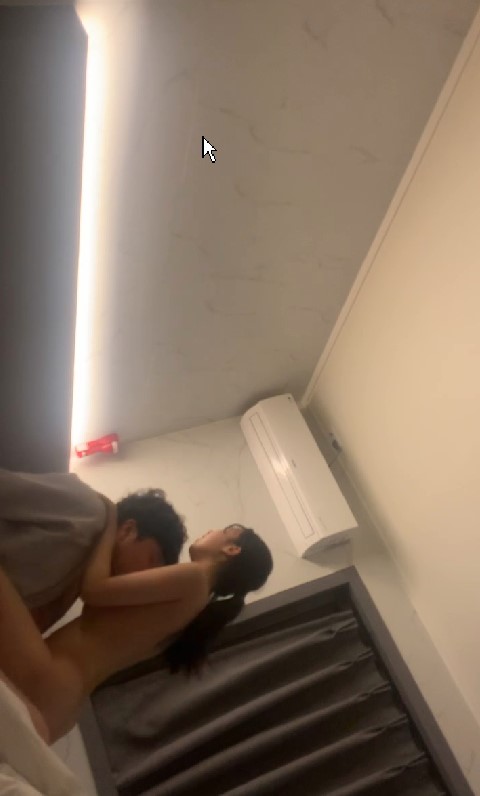 得此女，何求其他，臀部坐骑腰射，摇的男友不停爽叫！