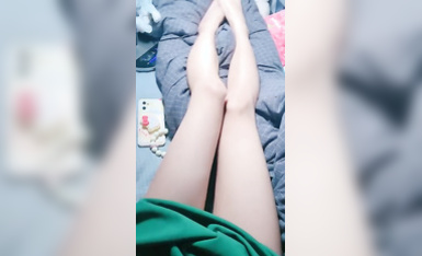 學生主播@我就是嗚崽醬 宿舍尺度福利秀 第二彈1 (4)