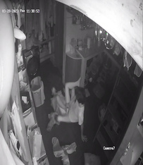 2023最新流出黑客 破解家庭攝像頭偷拍啪啪合集 小哥站著無套搞媳婦逼逼精液流了一地 (9)