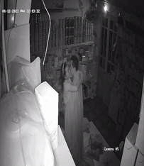 2023最新流出黑客 破解家庭攝像頭偷拍啪啪合集 小哥站著無套搞媳婦逼逼精液流了一地 (15)