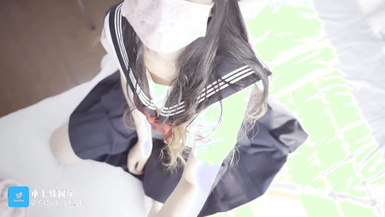 白虎蘿莉『小七軟同學』我的妹妹真的超可愛，JK長筒白襪 純欲系少女 長髮及腰蜜桃臀 粉嫩無毛小嫩逼