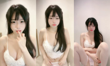 核彈！G奶校花20小時大合集【菠蘿果果】某一天忘帶口罩了，臉點同框，雪白的肌膚，翹臀撅起那刻頓時讓人一硬，屌炸了！ (7)