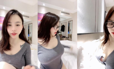 戀愛100%，【烤紅薯】高顏值巨乳女神，各種大尺度直播 (2)