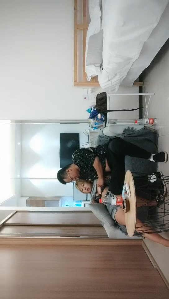 下午酒店约操短发小姐姐 胸大腰细臀翘 身材一级棒 后入侧插骚穴水声不断 激情四射必看佳作