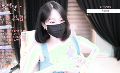 韓國pandaTV 主播apffhdn1219 裸舞合集 (3)