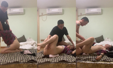 約炮極品反差婊，蘿莉，御姐都有，偷拍做愛   (3)