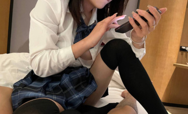 8月超級重磅推薦！【小條】大神約啪的大長腿漂亮少婦完整版合集P1！大神喜歡高跟絲襪美腿，小騷貨站著被操都要站不穩啦 (1)