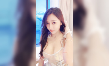 王馨瑶-灰色透视旗袍