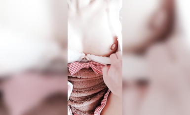 九頭身完美身材『小迷妹』約炮金主被調教啪啪長得好看身材無敵，窮人女神富人精盆 頂級反差婊！下 (1)