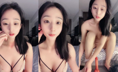 國民榨精女神【航空大學學妹菲菲】露臉福利，臉穴同框，道具自慰，私處肥厚有特點，美到起飛 (3)