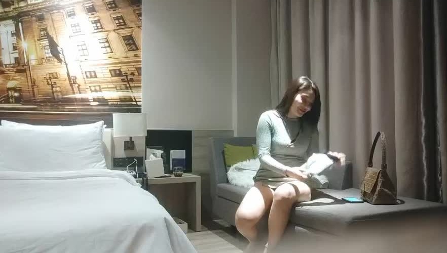 精挑细选，重金网约外围女神，肤白貌美极品尤物，又抠又舔，精彩视觉盛宴