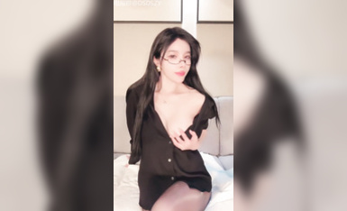 噴水女神~極限誘惑5月新【白熙】美乳白虎粉穴~紅唇深喉~自慰瘋狂~淫水如噴泉  (19)